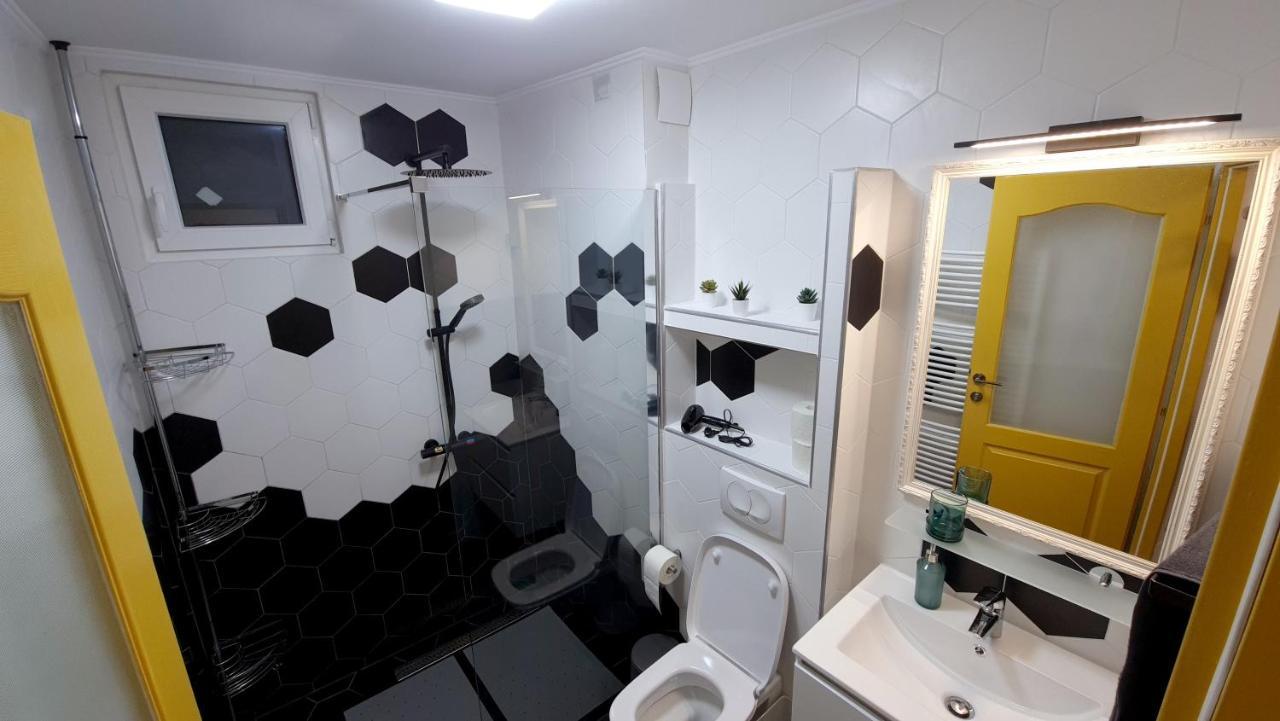 Magnolia Central Apartment #1 시기쇼아라 외부 사진